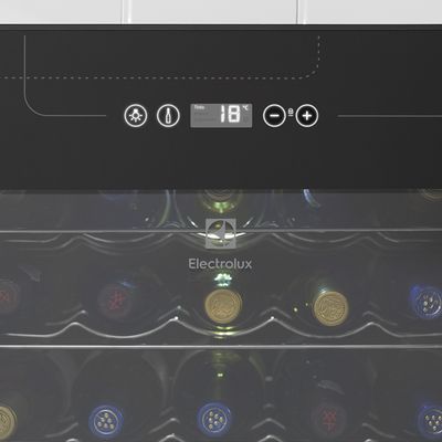 WineCooler_ACS34_Electrolux_Detalhe10