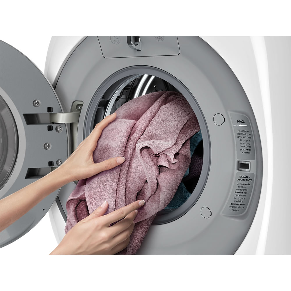 Maquina de lavar e secar roupas
