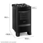 Foto do fogão 4 bocas Continental automático preto com mesa de vidro temperado, modelo FC4VP – bivolt levemente em diagonal. Ele é todo preto, tem mesa de vidro com os botões em cima, grades individuais para cada boca, forno com frente de vidro e puxador e pés altos pretos na frente e, atrás, pés brancos reguláveis. Há as informações de medida: 95,1 centímetros de altura, 50,6 centímetros de largura, 58,8 centímetros de profundidade, contando com o puxador do forno, e peso de 24,5 quilos.