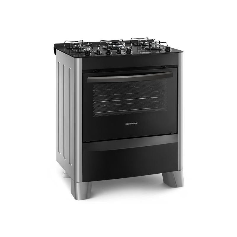 Foto do fogão 5 bocas continental automático prata com mesa de vidro temperado, modelo FC5VS - bivolt levemente em diagonal. Ele tem as laterais prata, os pés da frente altos e pratas e os de trás brancos e reguláveis, acabamento frontal na cor preta, mesa de vidro temperado preto com os botões em cima, grades individuais para cada boca e forno com frente de vidro e puxador na cor preta.