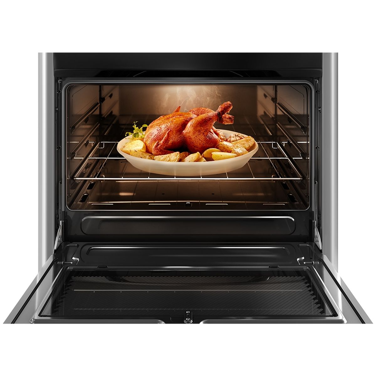 Foto-frontal-do-fogao-5-bocas-continental-automatico-prata-com-mesa-de-vidro-temperado-modelo-FC5VS---bivolt-com-a-porta-do-forno-aberta.-Dentro-dele-ha-luz-interna-na-parte-de-cima-e-um-frango-assado-com-batatas-em-um-refratario-de-vidro-que-esta-em-cima-de-uma-prateleira-feita-de-grades-ela-e-removivel-e-regulavel-em-tres-alturas-diferentes.
