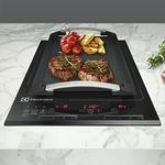 Cooktop_Domino_Electrolux_2_zonas_de_inducao_preto_IC30_Detalhe8