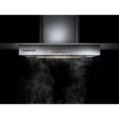 -Foto-frontal-da-coifa-de-parede-Continental-com-acabamento-em-inox-e-vidro-e-luzes-embutidas-modelo-CC9VX-absorvendo-a-fumaca.-