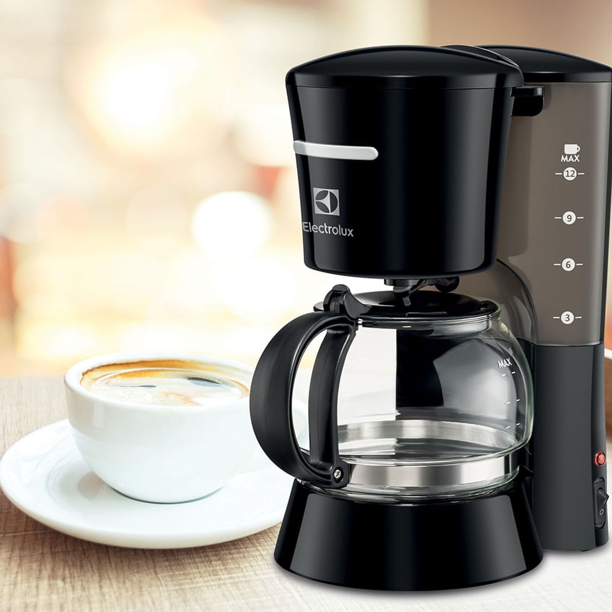 cafeteira-easyline-12-cafezinhos-CMB31-jarra-Detalhe6