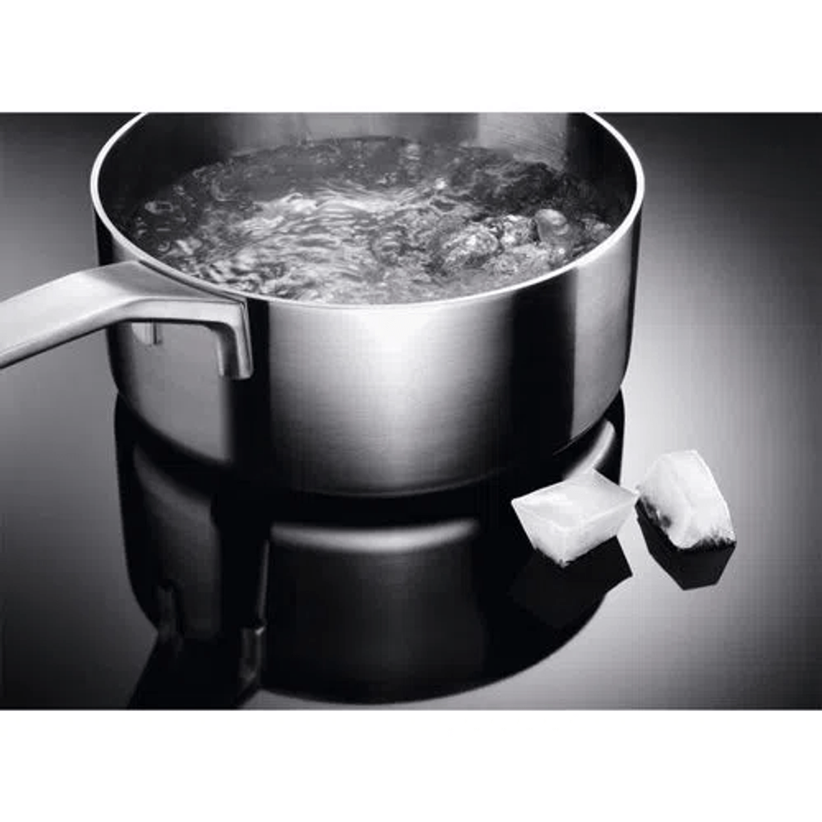 cooktop-de-inducao-4-zonas-com-unicook-flexivel-preto-electrolux---ie8fb---_Detalhe5