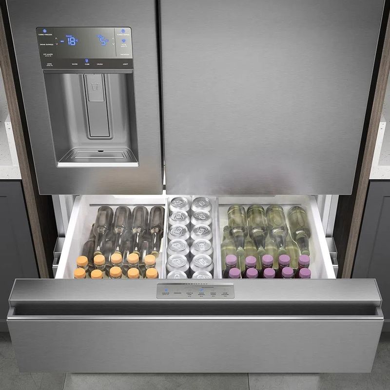 Refrigerator_DM91X_FlexiSpace_Cold_Drinks_Electrolux_English_1000x1000_detalhe5