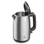 Kettle_EEK25_OpenedLid_Electrolux_1000x1000_Detalhe2