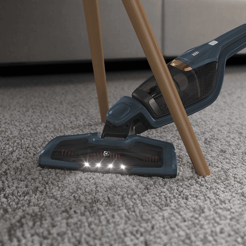 VacuumCleaner_ERG28_LEDLights_Electrolux_detalhe9