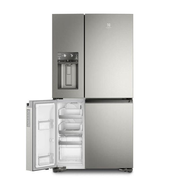 Geladeira Multidoor Inox Conectada com FlexiSpace Electrolux (DQ90X)