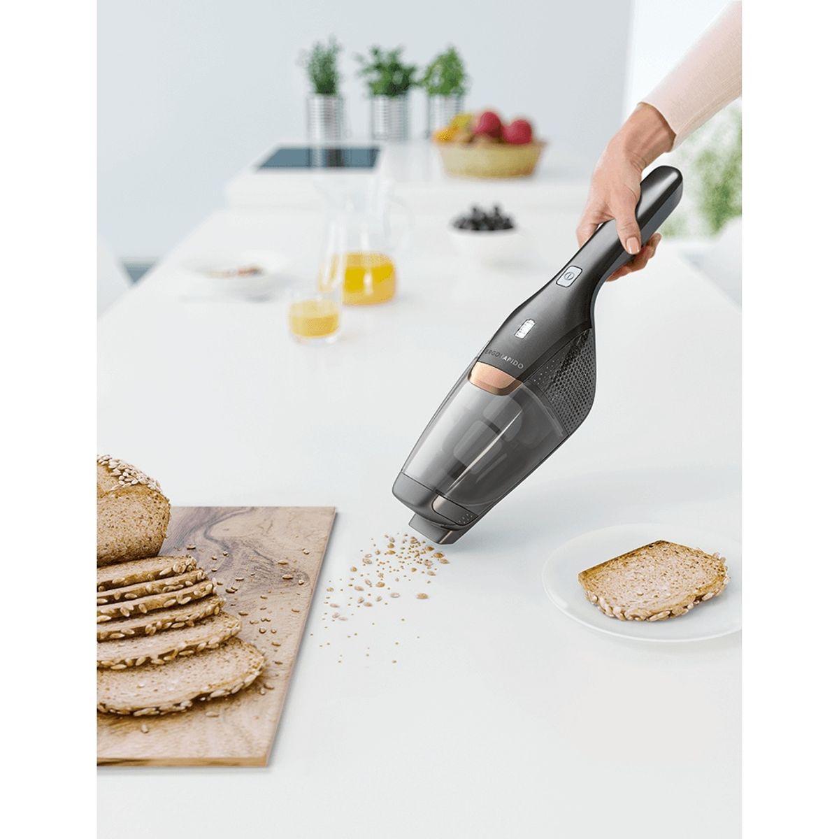 aspirador-de-po-vertical-144v-ergorapido-electrolux-_Detalhe10