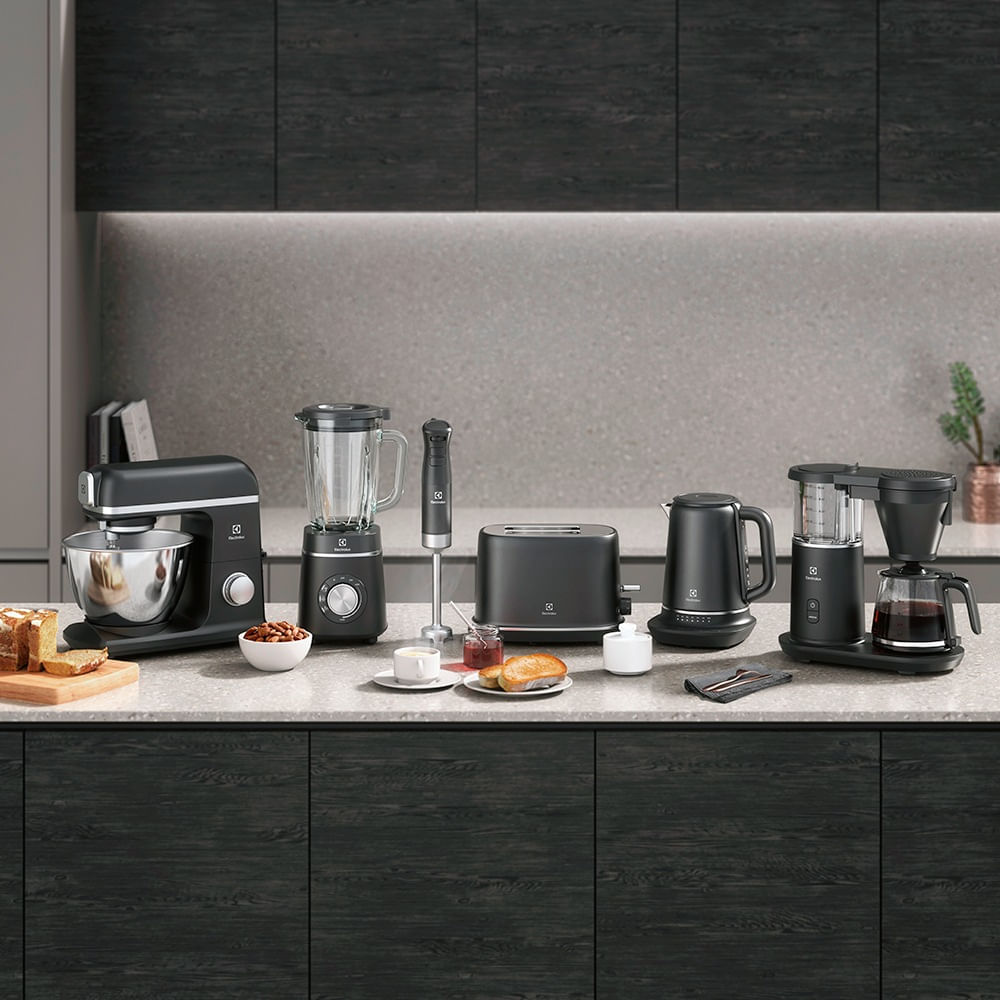 Cafeteira Elétrica Electrolux Expert CMP70