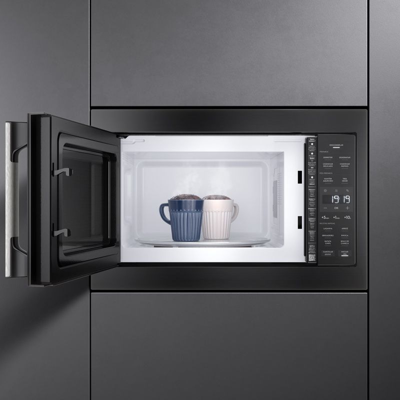 Microwave_MEBP_Front_Furniture_Open_Electrolux-detalhe3