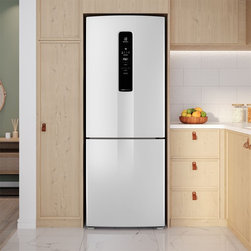 Refrigerator_IB55_Environment_Square_Electrolux_Portuguese-detalhe9