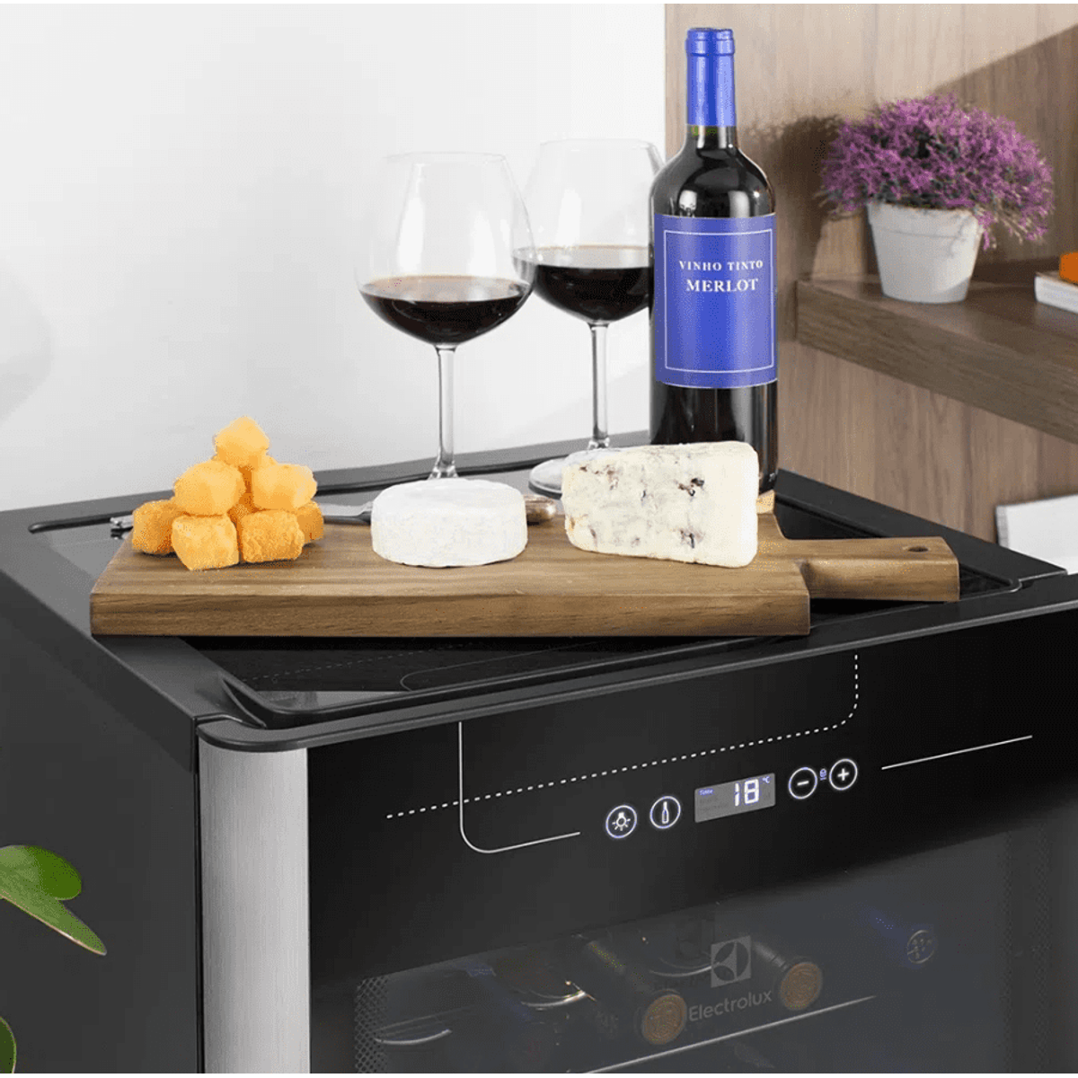 WineCooler_ACS24_Electrolux_Detalhe14