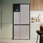 Refrigerator_IQ8S_Environment_Square_Electrolux_Portuguese