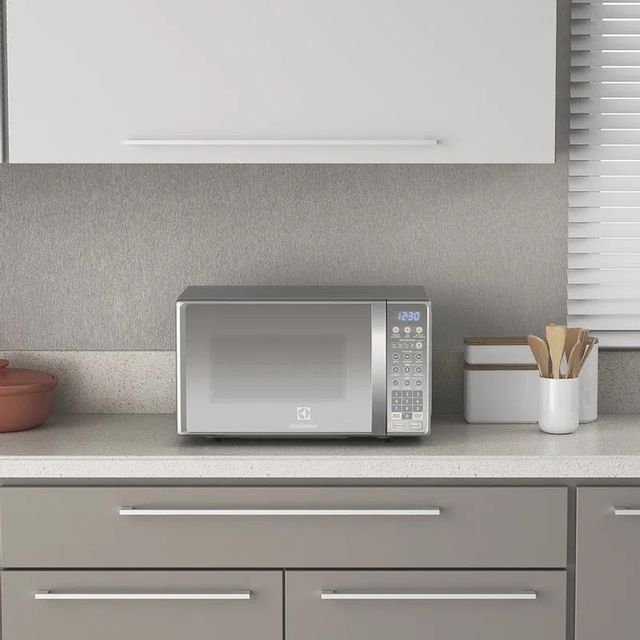 Micro-ondas Electrolux 20L Prata Espelhado com Função Tira Odor