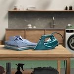 Steam_Iron_ESI80_PineGreen_Perspective_C_Electrolux_1000x1000-6