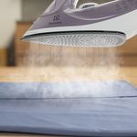 59_59_Steam_Iron_ESI50_Bottom_Electrolux_1000x1000-1000x1000