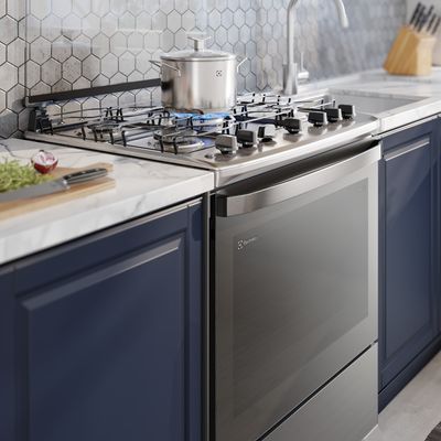Cooker_FE5TC_Kitchen_Square_Electrolux_Portuguese-1000x1000
