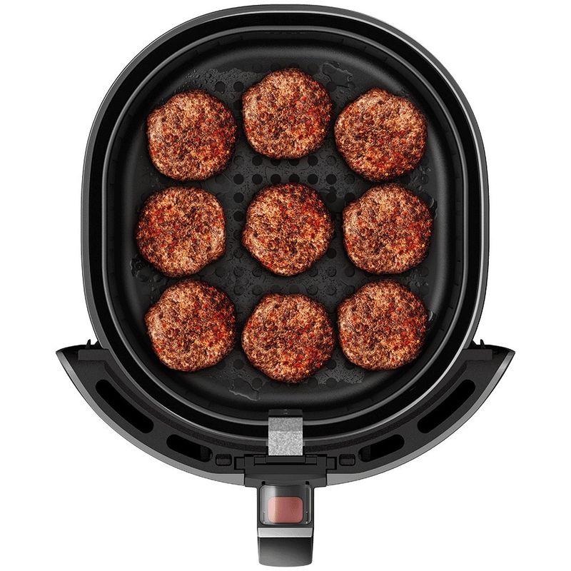 Airfryer_EAF50_BasketTopView_Burger_Print_Electrolux_portuguese-1000x1000