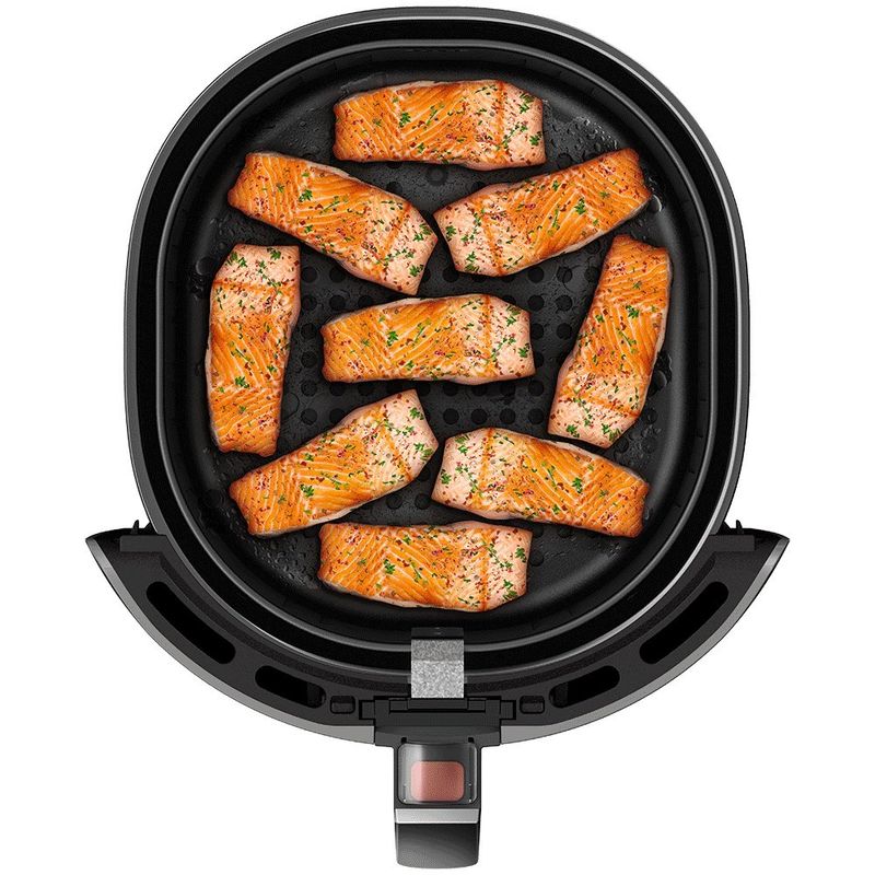 Airfryer_EAF50_BasketTopView_Salmon_Print_Electrolux_portuguese-1000x1000