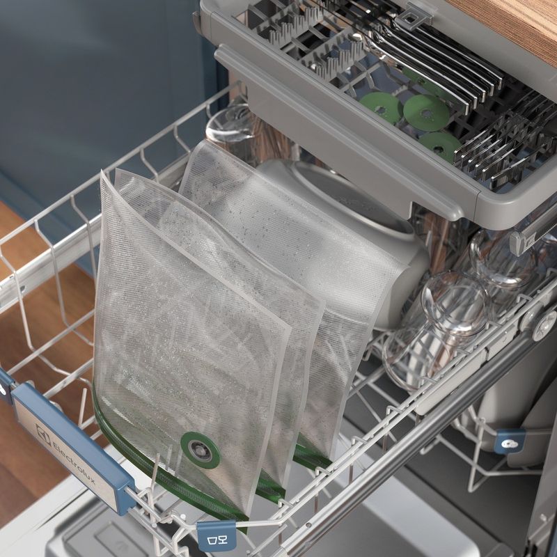 Vacuum_Sealer_Bags---Dishwasher_Safe_Electrolux-1000x1000