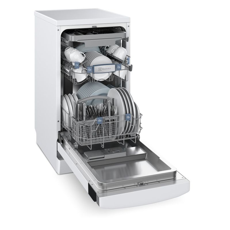 Dishwasher_LL10B_Loaded_Basket_Electrolux_Portuguese_6000x6000-2000x2000