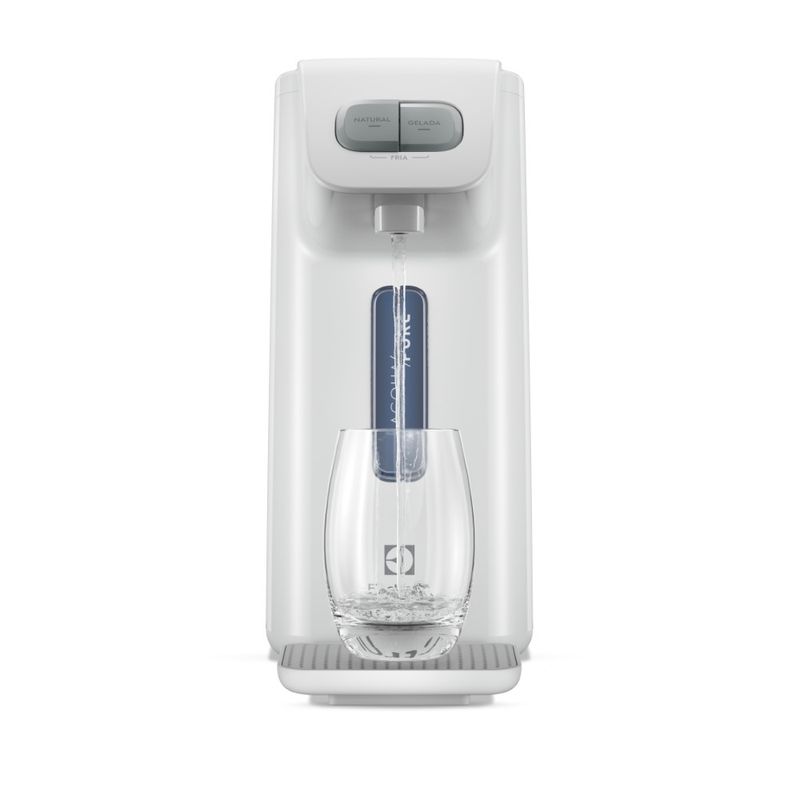 WaterPurifier_PE15B_Front_Electrolux_Portuguese-4500x4500