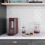 Water_Purifier_PE12V_Kitchen_Detail_Electrolux_Portuguese