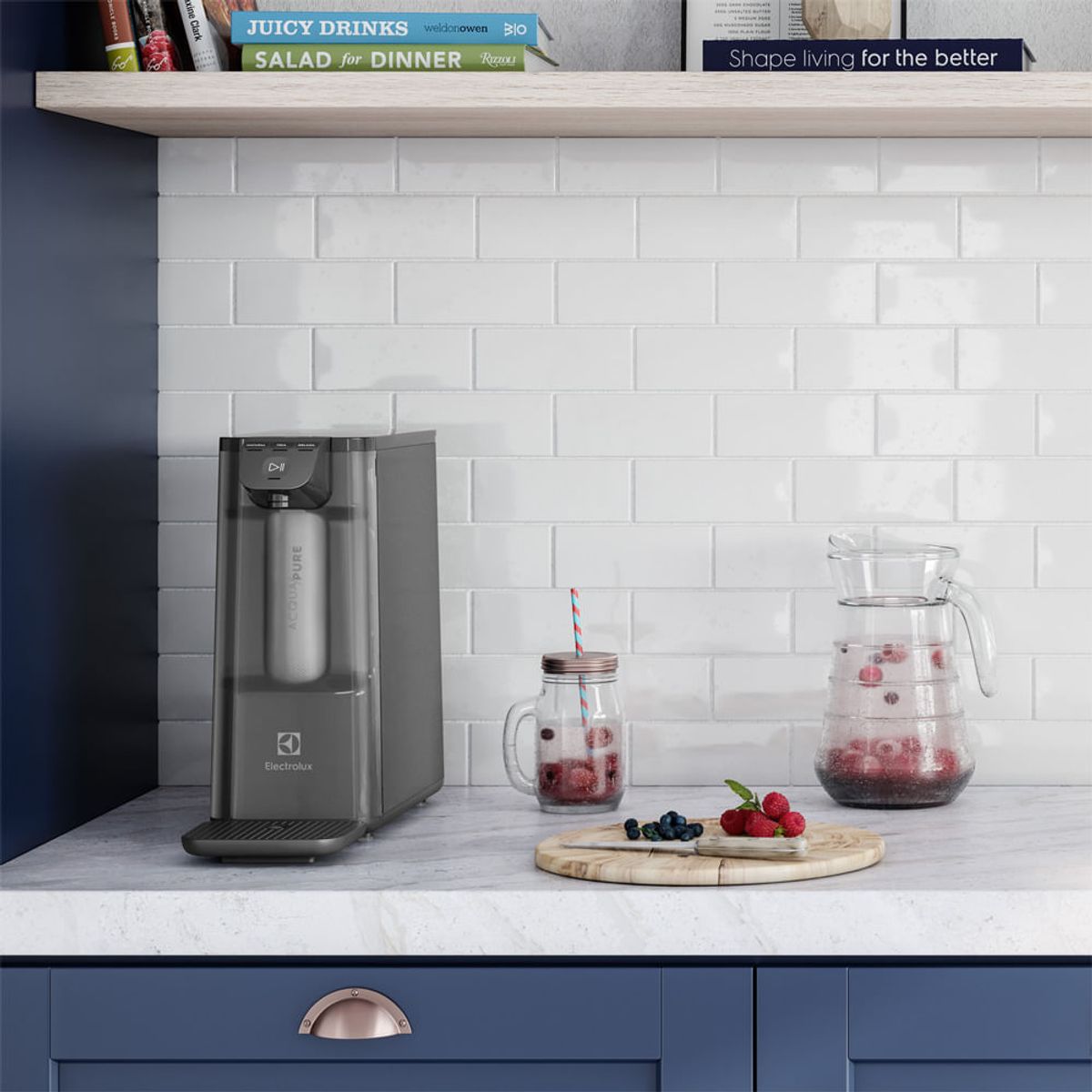 Water_Purifier_PE12G_Kitchen_Detail_Electrolux_Portuguese