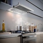 Hood_Stark_DE6RS_LifeStyle_Electrolux_Portuguese-1000x1000.jpg