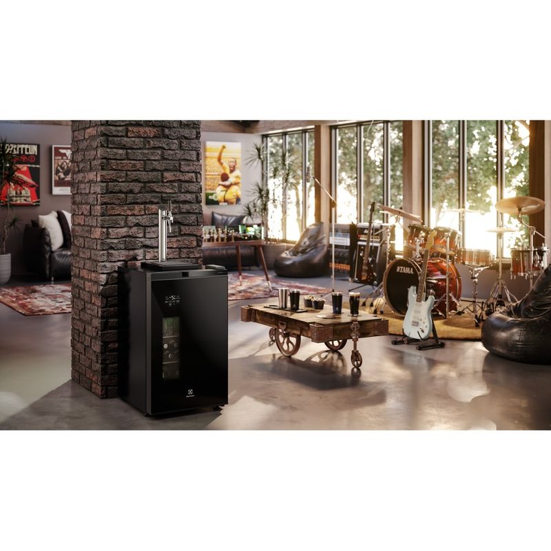 EB10C_ENVIRONMENT_MAN_CAVE_ELECTROLUX_PORTUGUESE_REV02-1000x1000.jpg