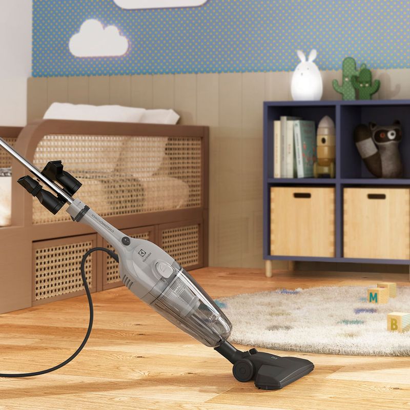 Vacuum_Cleaner_STK16_KidsBedroom_Electrolux_1000x1000.jpg