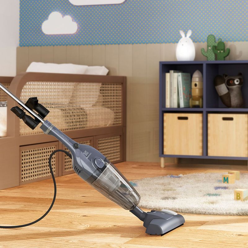 Vacuum_Cleaner_STK17_KidsBedroom_Electrolux_1000x1000.jpg