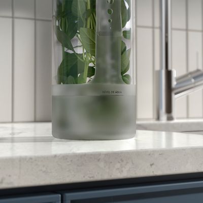 Safe_Herb_Containers_Water_Level_Electrolux_1000x1000-1000x1000.raw