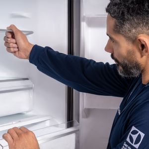 Conserto de Refrigeradores Uma Porta e Freezers