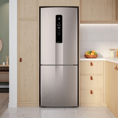 Refrigerator_IB55S_Environment_Square_Electrolux_Portuguese-1000x1000