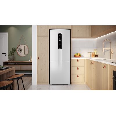 Refrigerator_IB7_Environment_Electrolux_Portuguese-1000x563.raw