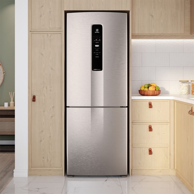Geladeira Frost Free Electrolux 490L com tecnologia Autosense e