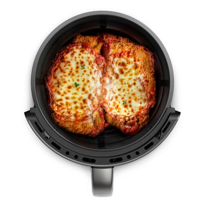 AirFryer_EAF170_File_parmegiana_TopView_Basket-1000x1000.raw