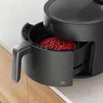 AirFryer_EAF170_Cake_Electrolux_1000x1000-1000x1000.raw