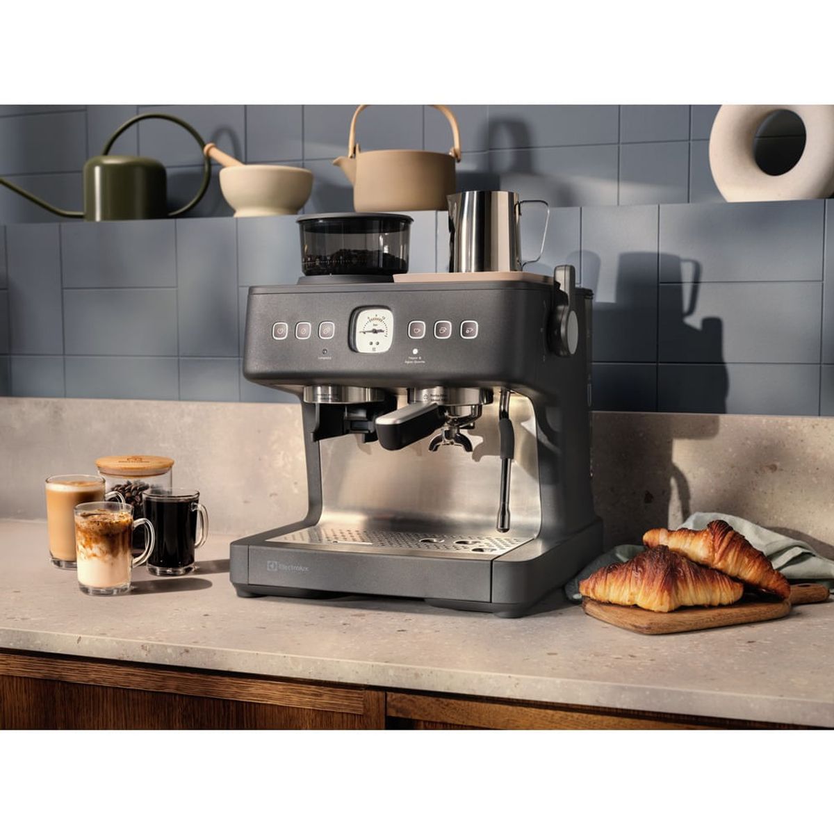 Maquina_Cafe_ECM90_ambiente_Electrolux_Portuguese-1000x1000