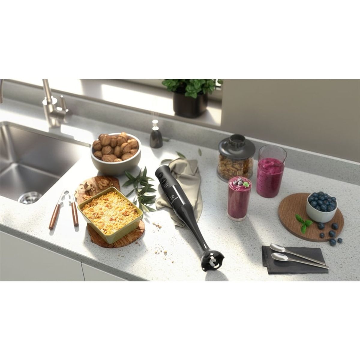 Immersion_Blender_EIB10_Kitchen_B_Electrolux-1000x1000