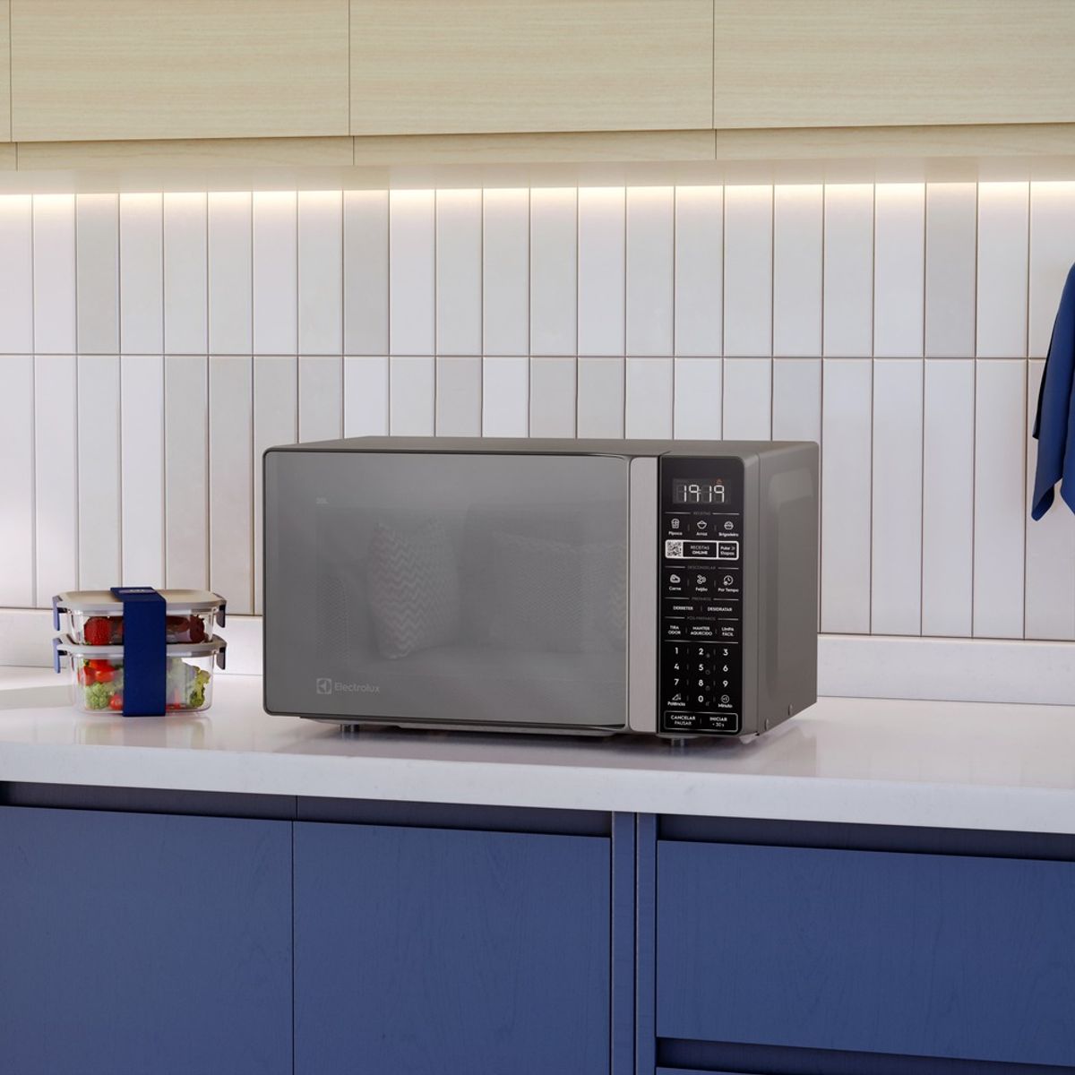 Microwave_ME20S_Environment_Square_Silver_Electrolux_Portuguese-1000x1000