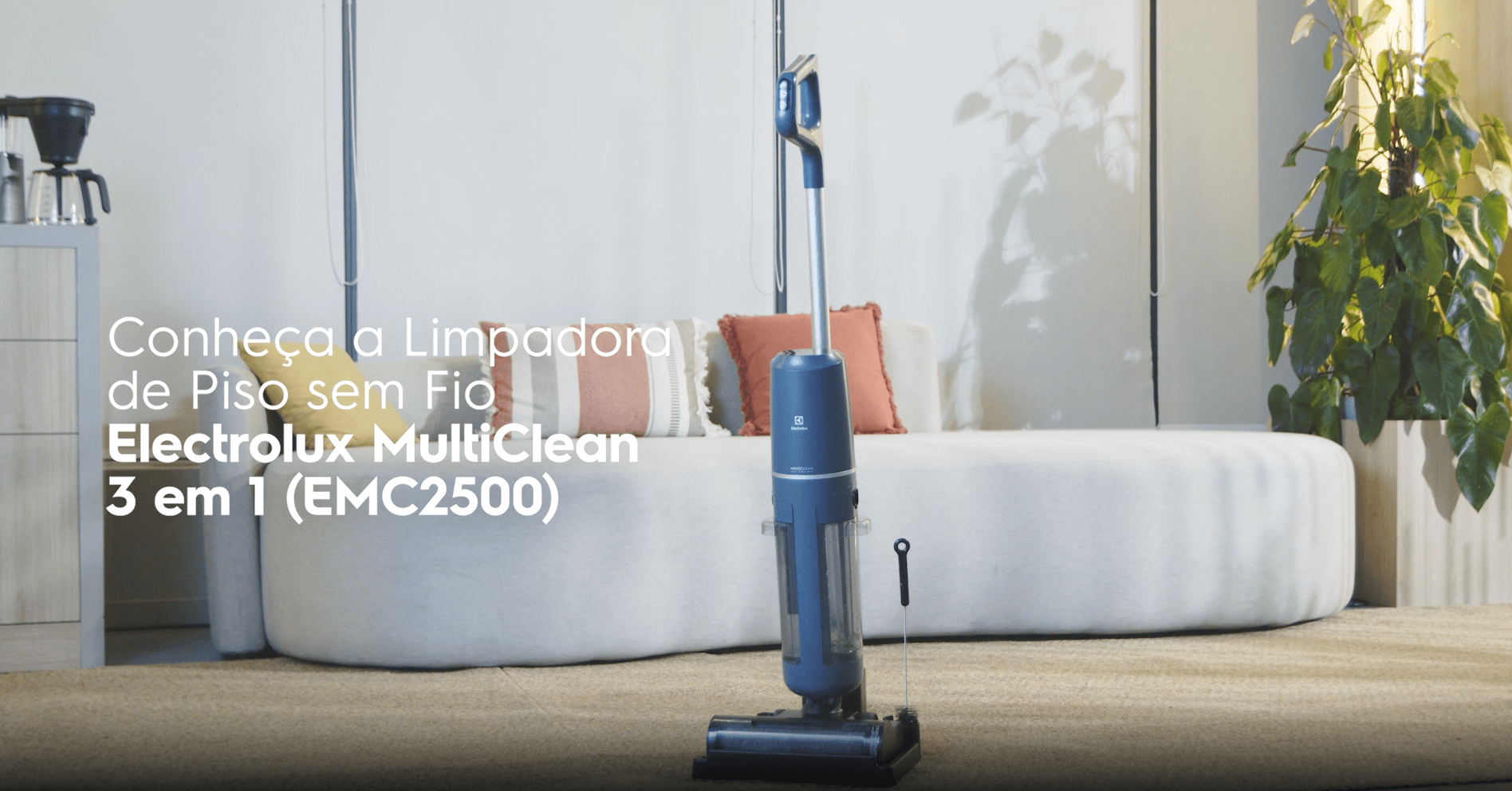 Limpadora de Piso sem Fio Electrolux Experience MultiClean 3 em 1 até 40 min Azul (EMC2500)